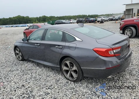 2019 Honda Accord Touring z USA, uszkodzony, nr VIN 1HGCV2F90KA030596